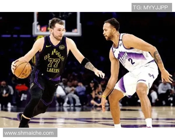 2021年2月2日湖人与对手激战精彩录像回放全程回顾与分析